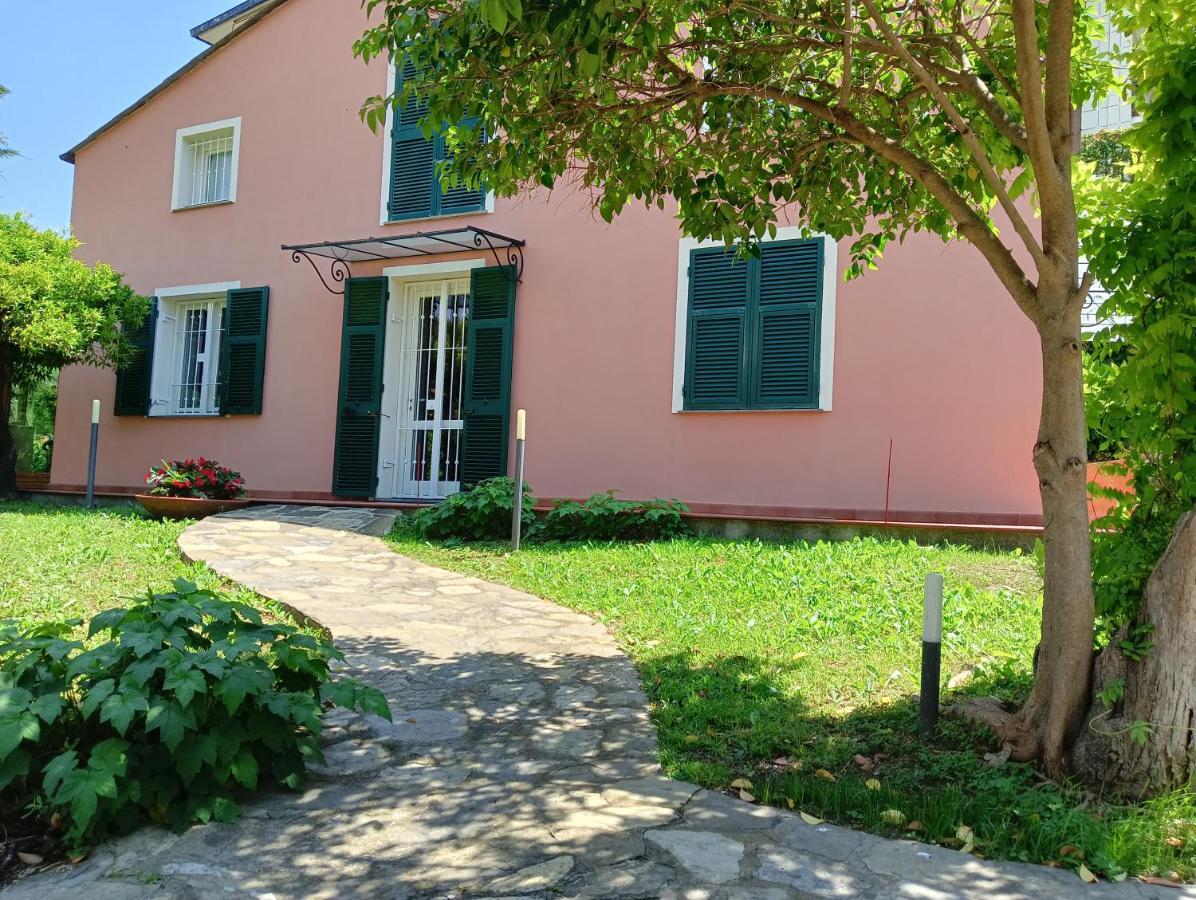 Villetta Con Giardino A Due Passi Dal Mare Imperia Exterior photo